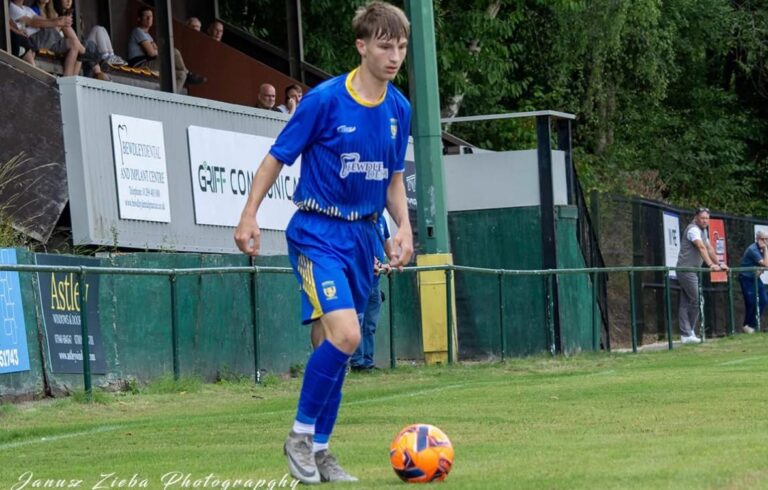 92fe037c-588b-4cd1-8539-e9617645b0f8